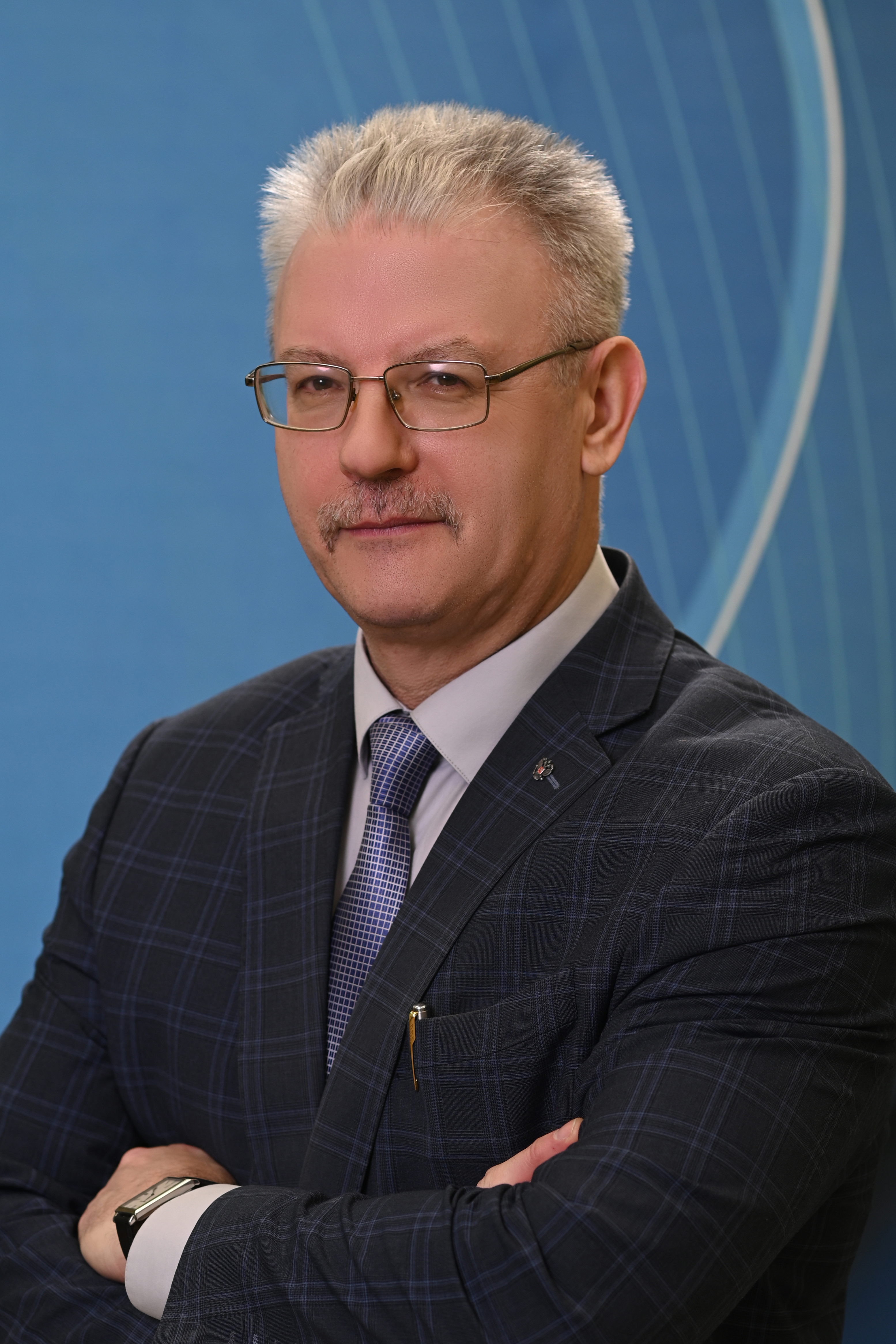Малахов Алексей Вячеславович.